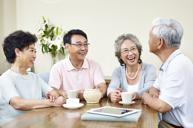 Chăm sóc sức khỏe cho người cao tuổi - Nha khoa Bác sĩ Trung Long Biên