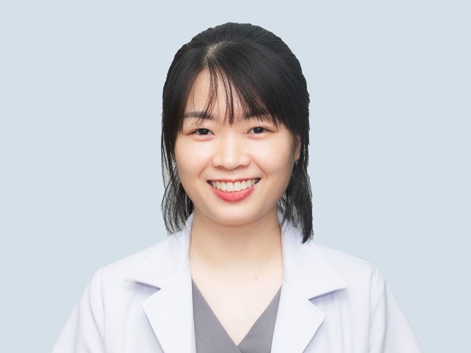Bác sĩ Vương Linh Trang - Nha khoa Bác sĩ Trung Long Biên