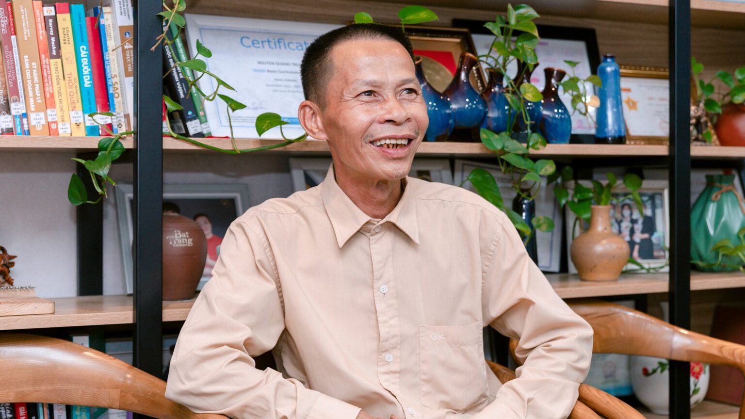 Bác từ Hải Dương tới khám hàm tháo lắp tại Nha khoa Bác sĩ Trung Long Biên
