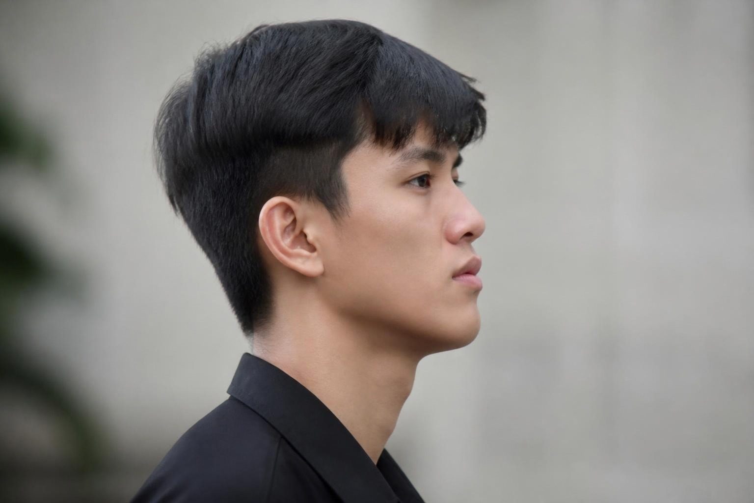 Khuôn mặt chàng trai nhìn nghiêng - ảnh minh hoạ cách nhận biết khớp cắn đối đầu khi nhìn nghiêng
