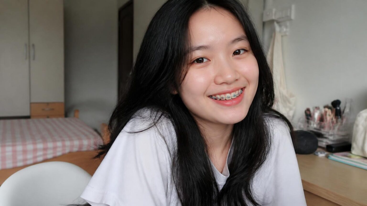 Lựa chọn niềng răng mắc cài phù hợp - ảnh minh hoạ Nha khoa Bác sĩ Trung Long Biên